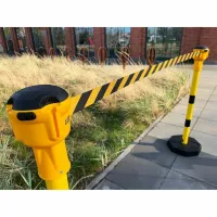 Černo-žlutý ocelový sloupek Skipper - délka 900 cm, výška 116 cm