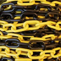 Černo-žlutý plastový vymezovací řetěz (role) - průměr 0,8 cm, délka 25 m Černo-žlutý plastový vymezovací řetěz (role) - průměr 0,8 cm, délka 25 m