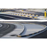 Černý plastový silniční obrubník - délka 58 cm, šířka 15,5 cm, výška 16 cm