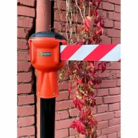 Černý sloupek - délka 900 cm, výška 116 cm