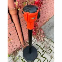 Černý sloupek - délka 900 cm, výška 116 cm