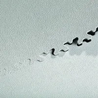 Šedá plastová (PVC) zátěžová dlažba Fortelock Industry Hard (kůže) - délka 51 cm, šířka 51 cm, výška 0,7 cm