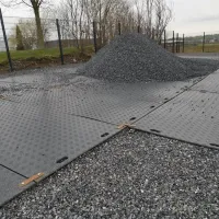 Spojka pro pojezdové desky HoleConn - délka 18,3 cm, šířka 5,4 cm, výška 2,4 cm