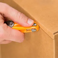 Žlutý plastový bezpečnostní jednorázový nůž