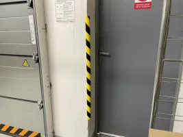 Černo-žlutá pěnová kulatá ochrana rohů zdí, stěn (L-profil) - průměr 4 cm, délka 100 cm