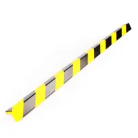 Černo-žlutá pěnová ochrana rohů zdí, stěn (L-profil) - délka 100 cm, šířka 4,5 x 4,5 cm, tloušťka 1 cm - 5 ks