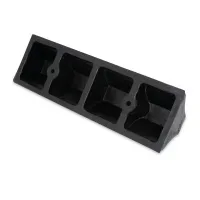 Černo-žlutý gumový parkovací doraz - délka 47 cm, šířka 15 cm, výška 9 cm