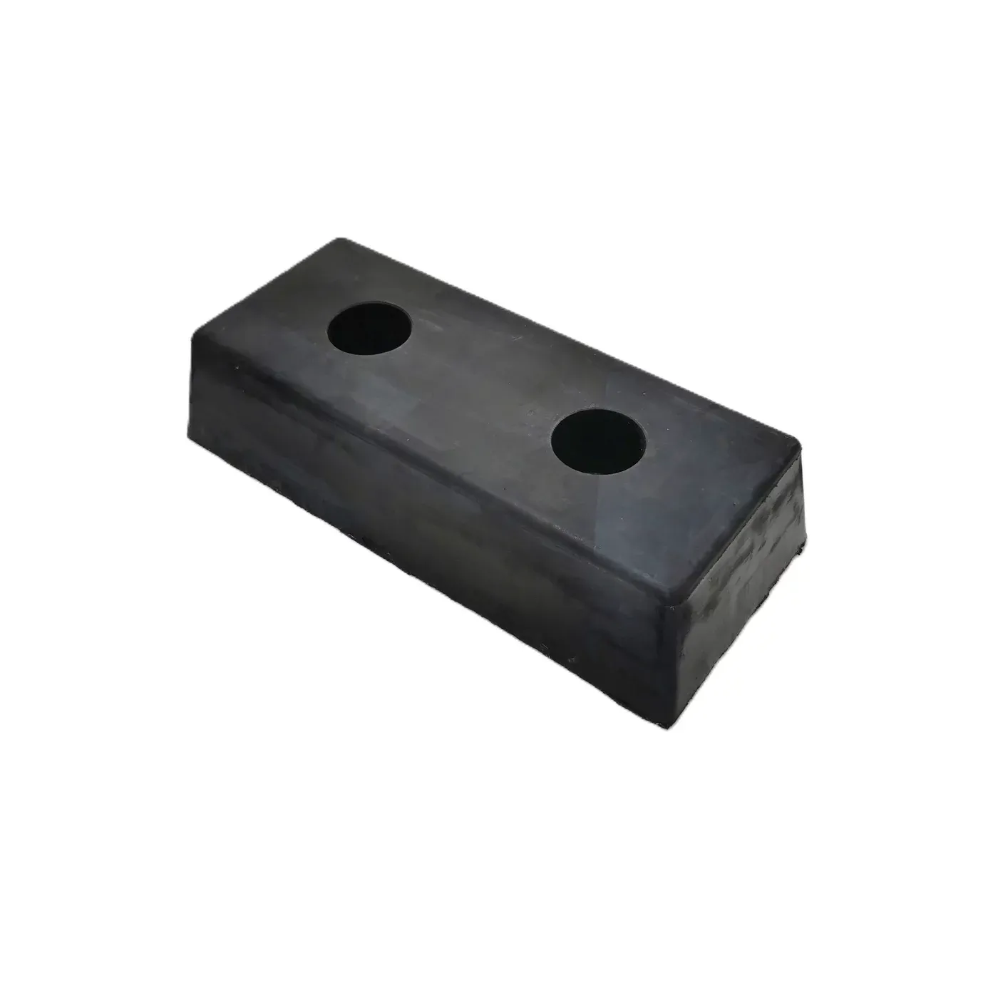 Gumový doraz na rampu - délka 40 cm, šířka 20 cm, tloušťka 10 cm