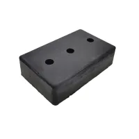 Gumový doraz na rampu - délka 40 cm, šířka 25 cm, tloušťka 10 cm