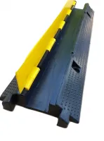 Černo-žlutý gumový kabelový most s víkem - délka 100 cm, šířka 26 cm, výška 7 cm