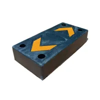 Černo-žlutý gumový reflexní doraz na rampu - délka 50 cm, šířka 25 cm, tloušťka 10 cm