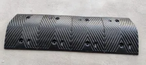 Černý gumový kabelový most - délka 100 cm, šířka 34 cm, výška 7 cm