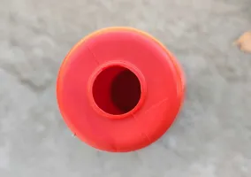 Červený plastový sloupek s reflexním pruhem - průměr 7 cm, výška 45 cm