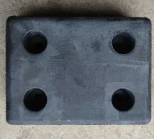 Gumový doraz na rampu - délka 20 cm, šířka 15 cm, tloušťka 8 cm