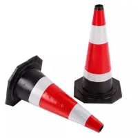Bílo-červený plastový reflexní dopravní kužel s gumovým podstavcem - šířka 32 cm, výška 45 cm