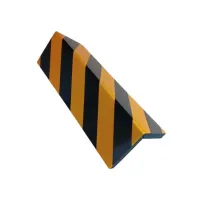 Černo-žlutá pěnová ochrana rohů zdí, stěn - délka 44 cm, šířka 12,5 x 12,5 cm, tloušťka 2 cm