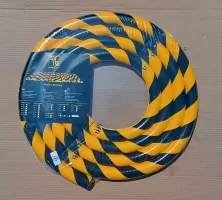 Černo-žlutá pěnová ochrana rohů zdí, stěn (U-profil) - průměr 5 cm, délka 100 cm