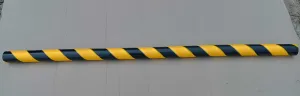 Černo-žlutá pěnová ochrana rohů zdí, stěn (U-profil) - průměr 5 cm, délka 100 cm