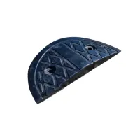 Černý plastový koncový zpomalovací práh SB90 - délka 33 cm, šířka 17 cm, výška 4 cm