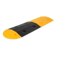 Černý plastový průběžný zpomalovací práh SB80 - délka 36 cm, šířka 50 cm, výška 4 cm