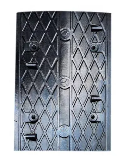 Černý plastový průběžný zpomalovací práh SB90 - délka 33 cm, šířka 50 cm, výška 4 cm