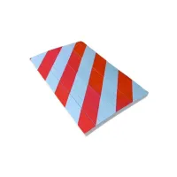 Červeno-bílá pěnová ochrana sloupů - délka 40 cm, šířka 25 cm, tloušťka 2 cm