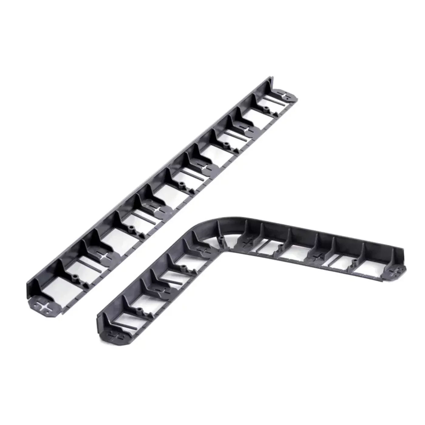 Černý plastový zahradní obrubník - délka 800 cm, šířka 8,4 cm, výška 5,7 cm