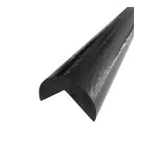 Černá pěnová ochrana rohů zdí, stěn "typ A" - průměr 4 cm, délka 100 cm