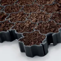 Černá plastová zatravňovací dlažba - délka 60 cm, šířka 40 cm, výška 3,3 cm