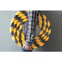 Černo-žlutá pěnová ochrana rohů zdí, stěn typ E - délka 100 cm, šířka 2,6 x 2,6 cm, tloušťka 0,7 cm