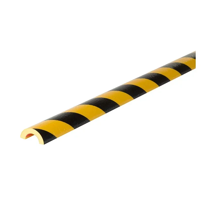 Černo-žlutá pěnová reflexní ochrana kabelů, potrubí, kanálů typ R30 - průměr 5 cm, délka 100 cm