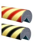 Černo-žlutá pěnová výstražná fotoluminiscenční ochrana rohů zdí, stěn typ AC - průměr 4,5 cm, délka 100 cm