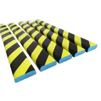 Černo-žlutá pěnová výstražná ochrana zdí, stěn PI-4 - délka 100 cm, šířka 3,3 cm, výška 1 cm