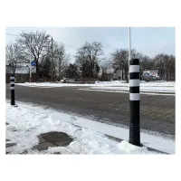 Černý plastový parkovací ochranný sloupek - výška 75 cm