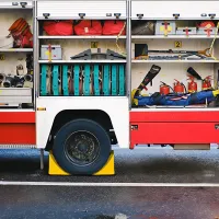 Ocelové zakládací klíny pod kola