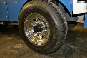 Plastová kuličková interierová podlahová deska FLOMA RePVC - délka 80 cm, šířka 60 cm, výška 2,2 cm