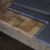 Plastová plná zesílená interierová podlahová deska FLOMA RePVC T609Z - délka 80 cm, šířka 60 cm, výška 2,2 cm