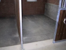 Plastová plná zesílená interierová podlahová deska FLOMA RePVC T609Z - délka 80 cm, šířka 60 cm, výška 2,2 cm