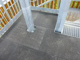 Plastová kamínková podlahová deska FLOMA RePVC T607 - délka 80 cm, šířka 60 cm, výška 2,2 cm