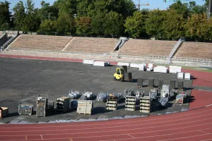 Plastová zátěžová podlahová deska FLOMA RePVC T603 - délka 80 cm, šířka 60 cm, výška 4,3 cm