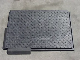 Plastová zátěžová podlahová deska FLOMA RePVC T602 - délka 120 cm, šířka 80 cm, výška 4,3 cm