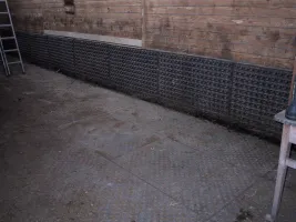 Plastová zátěžová podlahová deska FLOMA RePVC T602 - délka 120 cm, šířka 80 cm, výška 4,3 cm