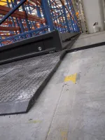 Plastová zátěžová podlahová deska FLOMA RePVC T602 - délka 120 cm, šířka 80 cm, výška 4,3 cm