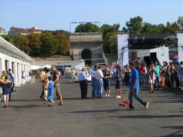 Plastová zátěžová podlahová deska FLOMA RePVC T603 - délka 80 cm, šířka 60 cm, výška 4,3 cm