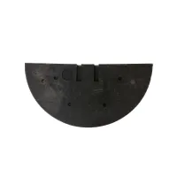 Černý plastový koncový zpomalovací práh (20 km/h) SB20 - délka 21,5 cm, šířka 43 cm, výška 5 cm