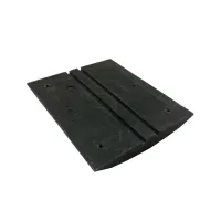 Černý plastový průběžný zpomalovací práh (10 km/h) SB10 - délka 50 cm, šířka 43 cm, výška 6 cm