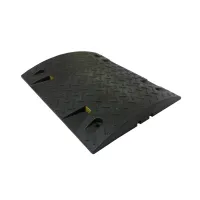 Černý plastový průběžný zpomalovací práh (20 km/h) SB20 - délka 50 cm, šířka 43 cm, výška 5 cm