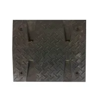 Černý plastový průběžný zpomalovací práh (30 km/h) SB30 - délka 50 cm, šířka 43 cm, výška 3 cm