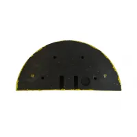 Žlutý plastový koncový zpomalovací práh (10 km/h) SB10 - délka 21,5 cm, šířka 43 cm, výška 6 cm