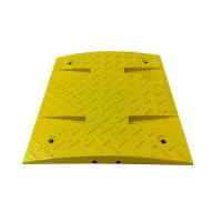 Žlutý plastový průběžný zpomalovací práh (30 km/h) SB30 - délka 50 cm, šířka 43 cm, výška 3 cm
